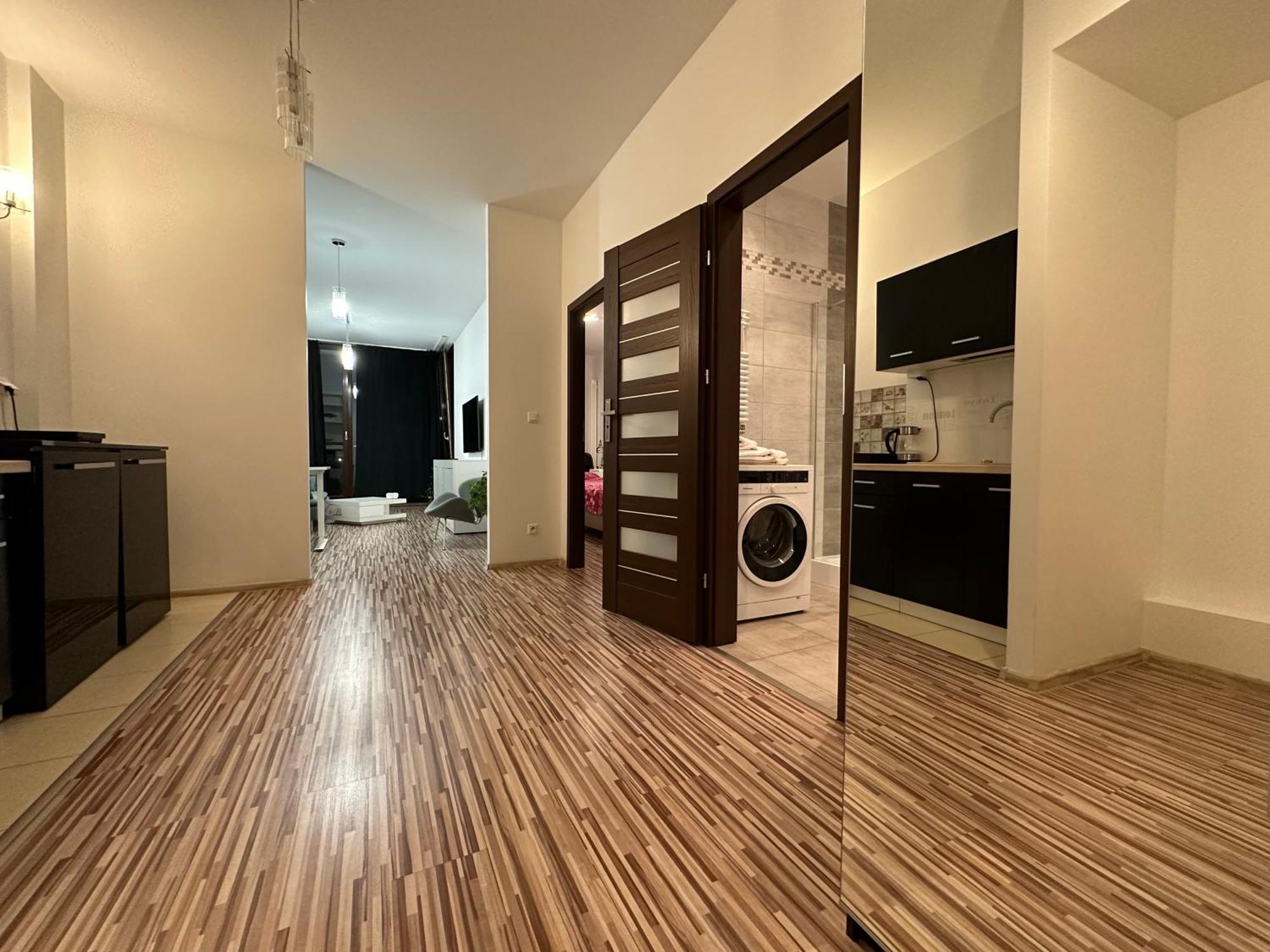 Two Rooms Apartment Triton Park Варшава Экстерьер фото