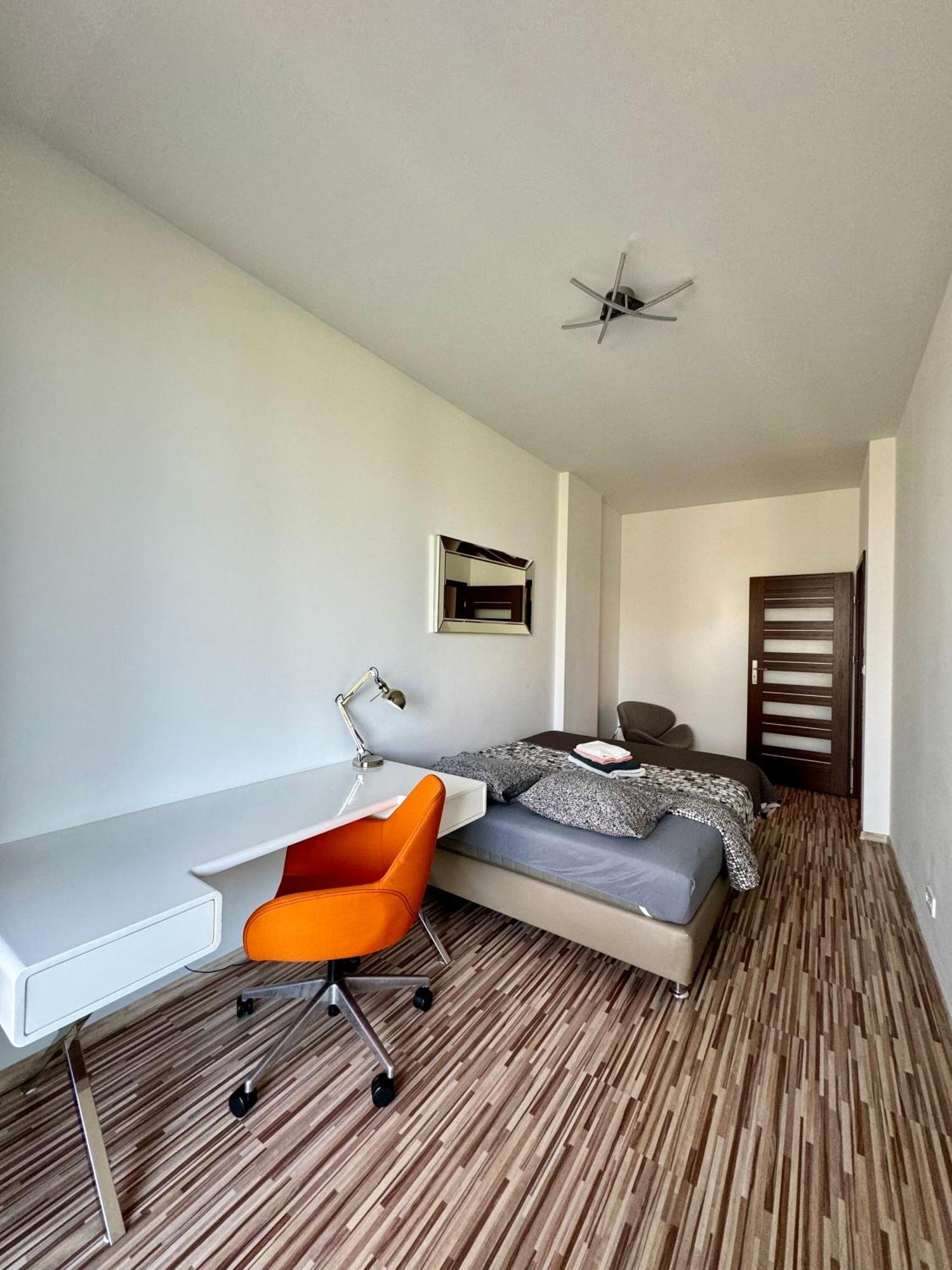 Two Rooms Apartment Triton Park Варшава Экстерьер фото