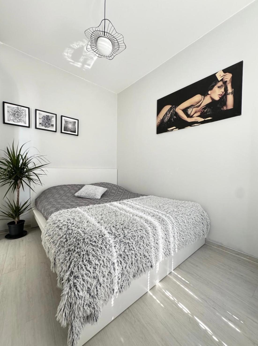 Two Rooms Apartment Triton Park Варшава Экстерьер фото
