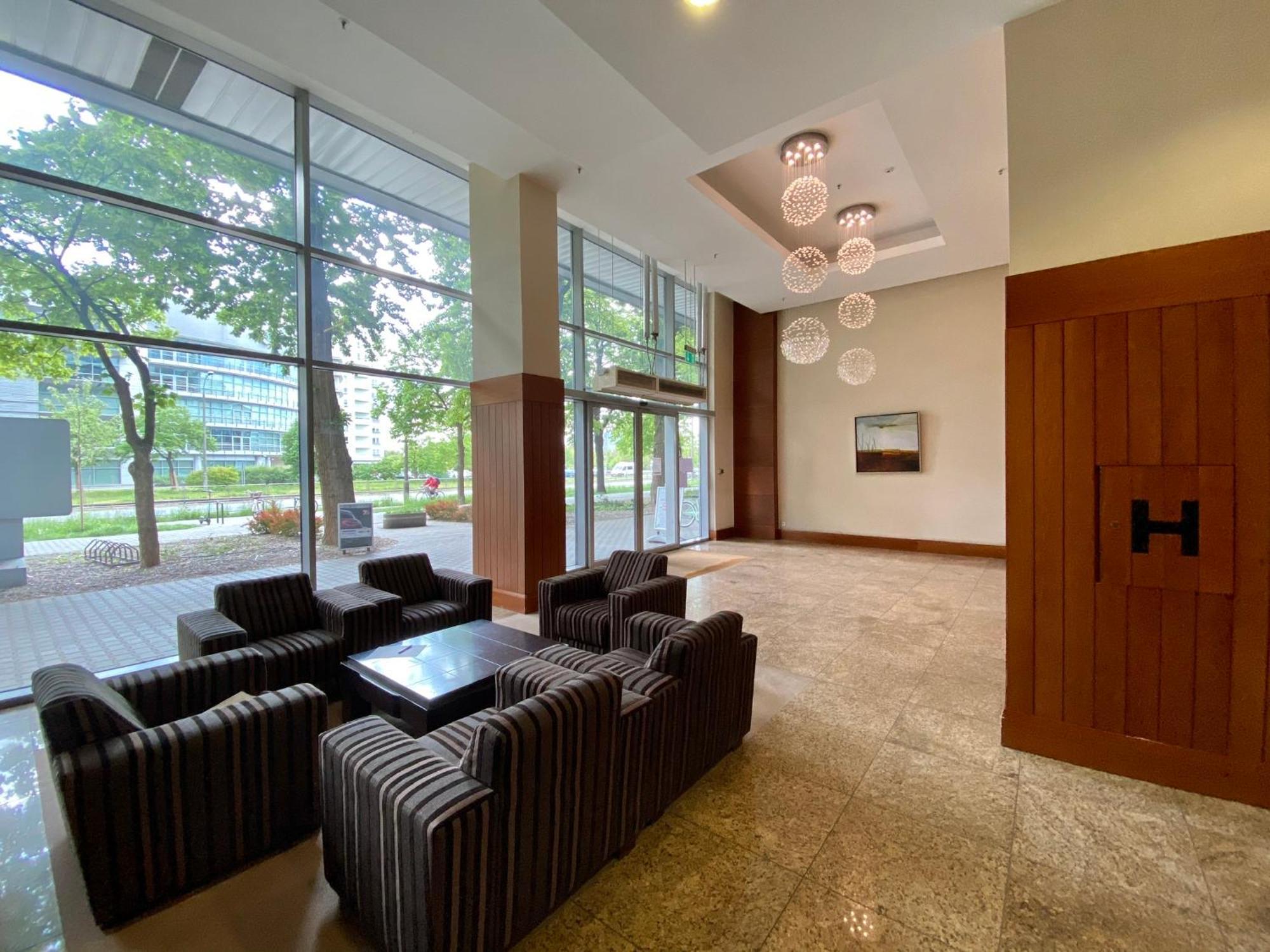 Two Rooms Apartment Triton Park Варшава Экстерьер фото